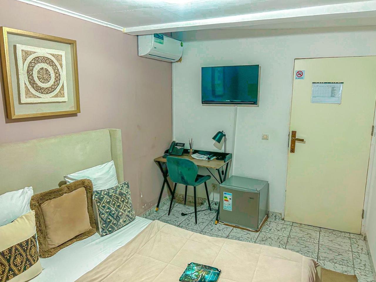 Residence Le Tali リーブルヴィル エクステリア 写真