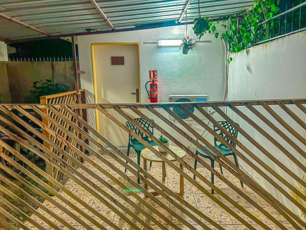 Residence Le Tali リーブルヴィル エクステリア 写真